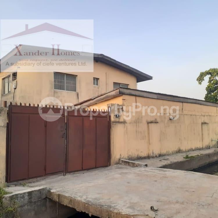 2 bedroom House for sale Akoka Yaba Lagos