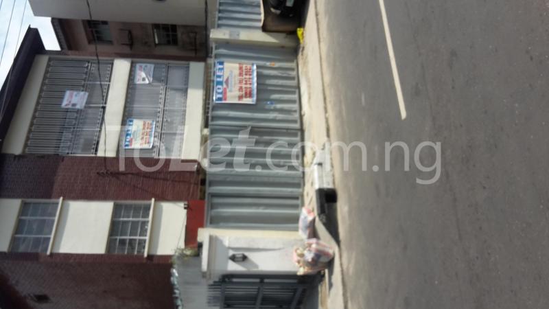8 bedroom Flat / Apartment for rent Off Awolowo Road Lagos