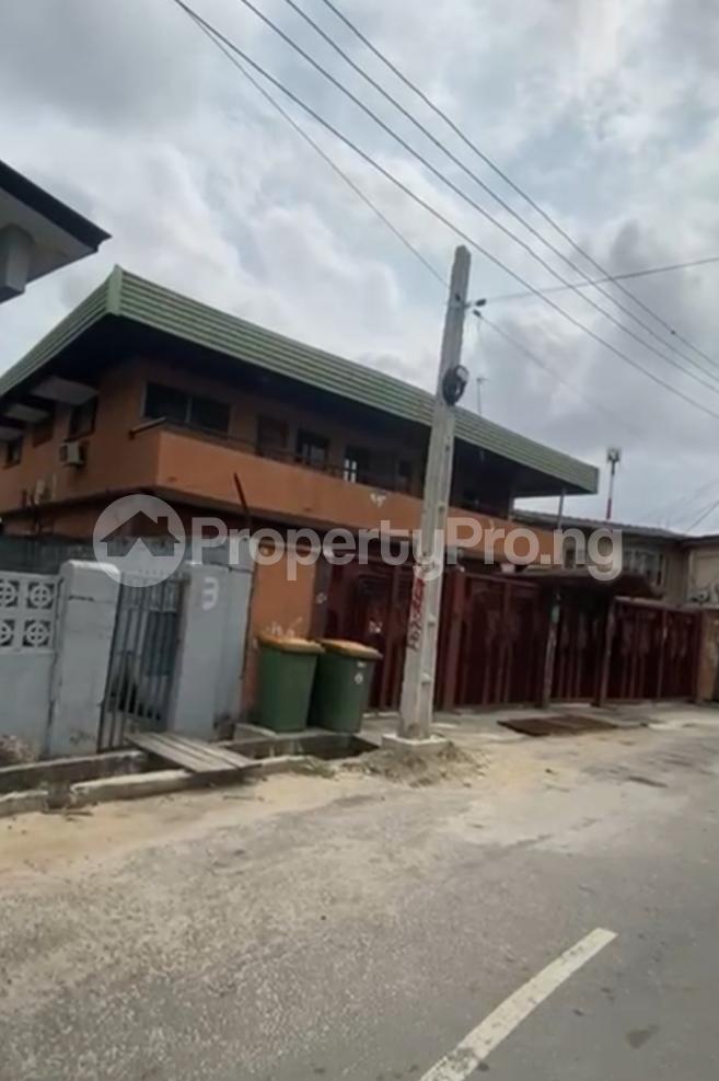 3 bedroom House for sale Adelabu Surulere Lagos