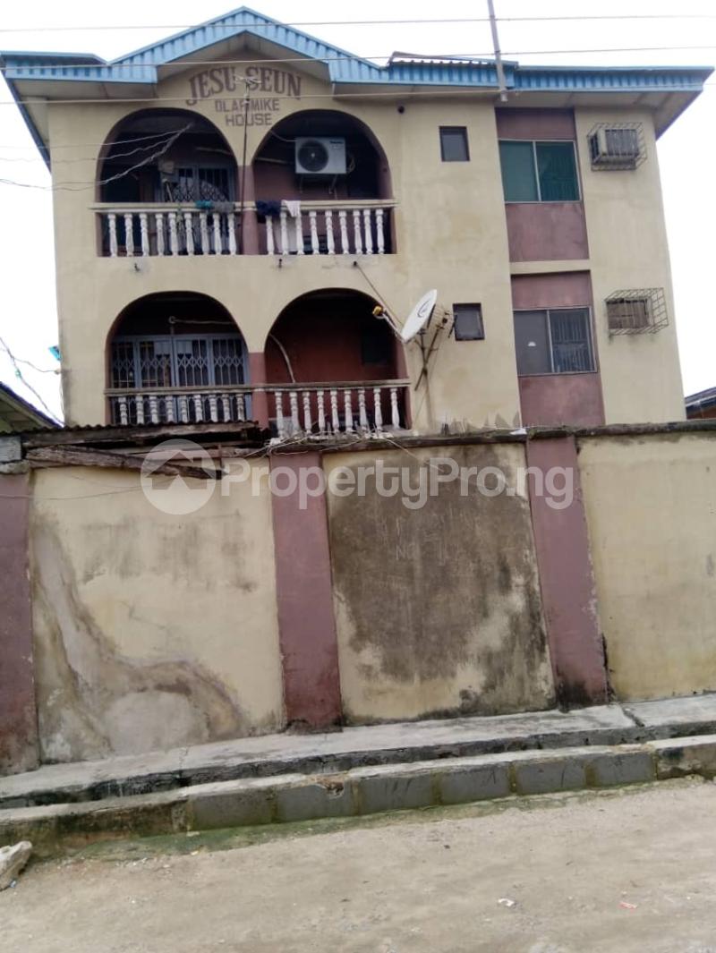 3 bedroom House for sale Akilo Street Acme road Ogba Lagos