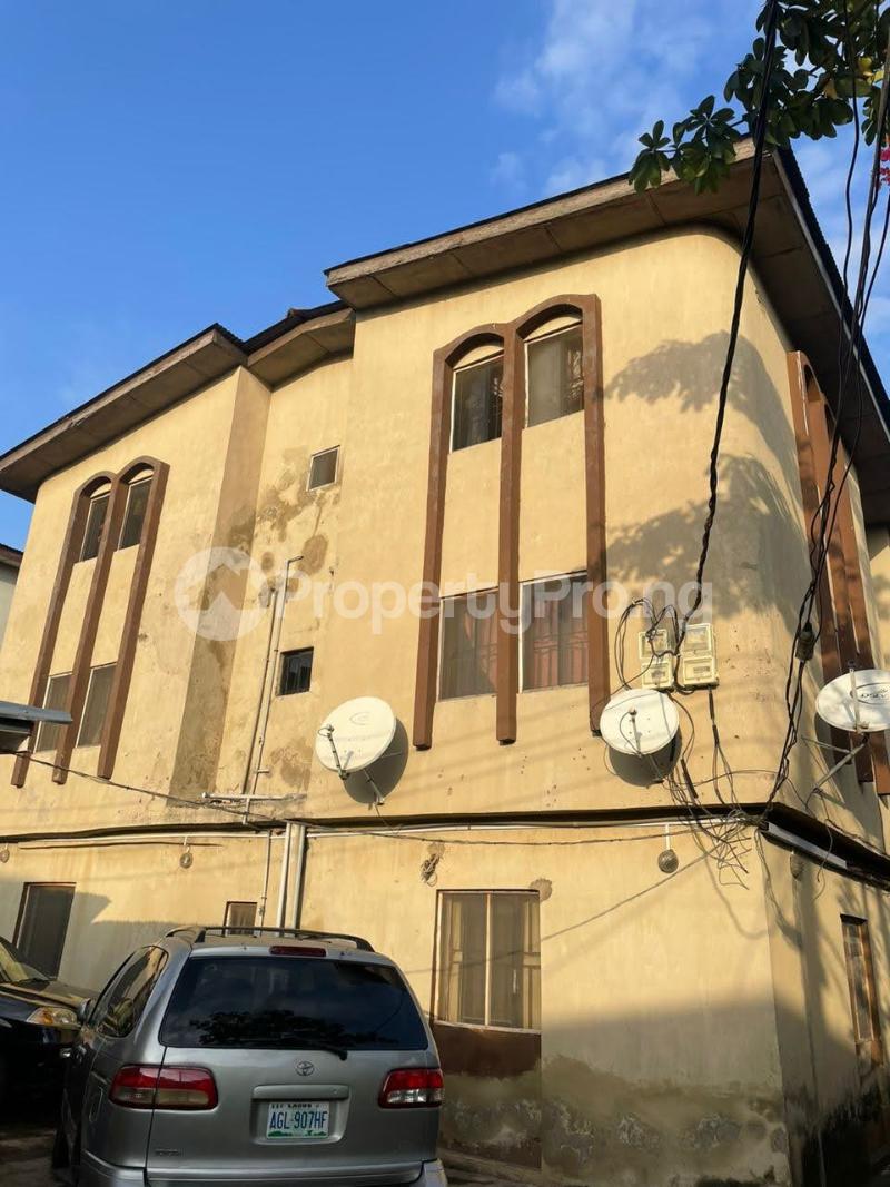 3 bedroom House for sale Unity Close Off Odozie Road Berger Ojodu Lagos