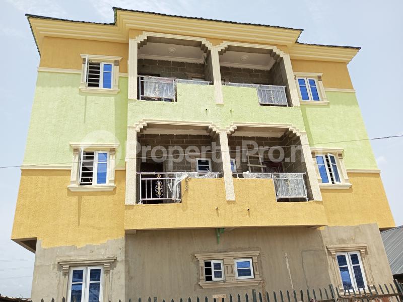 1 bedroom Flat / Apartment for rent Off Kayode Street, Bariga Shomolu Lagos - 1