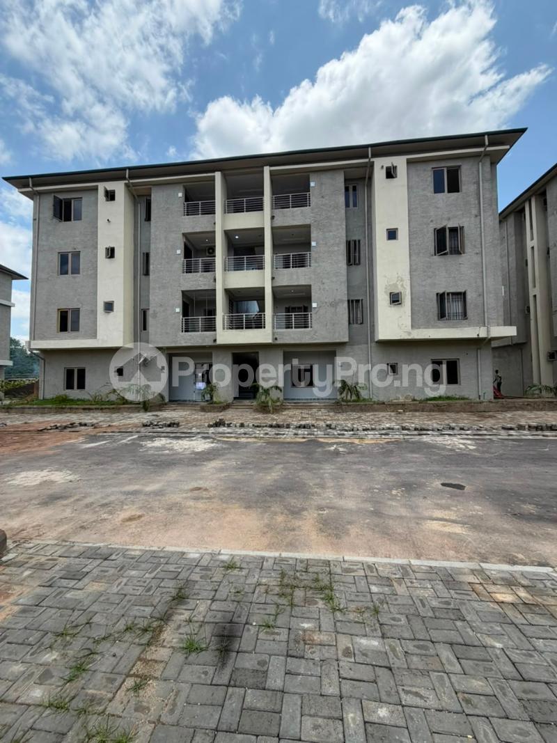 3 bedroom Flat / Apartment for sale Idu Karmo Abuja, After Nizamiyel Hospital ( Turkish Hospital) Idu Abuja