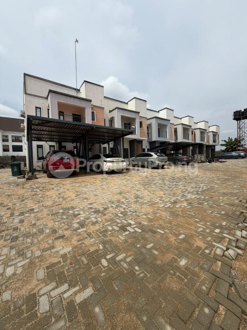 4 bedroom House for sale Idu Karmo Abuja, After Nizamiyel Hospital ( Turkish Hospital) Idu Abuja
