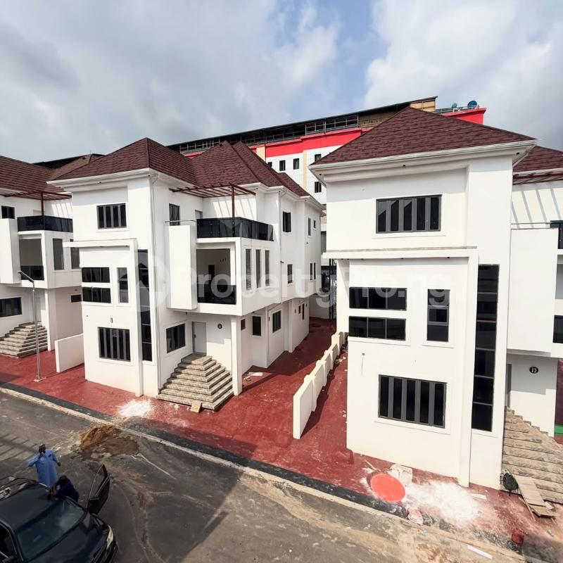6 bedroom House for sale Guzape Main Guzape Abuja