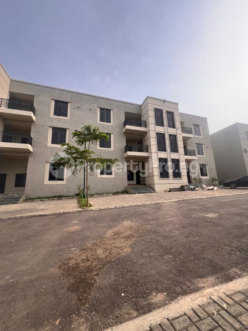 3 bedroom Flat / Apartment for sale Idu Karmo Abuja, After Nizamiyel Hospital ( Turkish Hospital) Idu Abuja