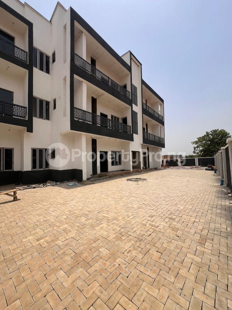 3 bedroom Flat / Apartment for sale Wuye By Dakibyu District Abuja. Wuye Abuja