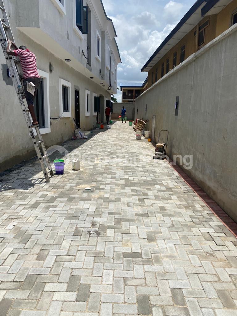 2 bedroom Flat / Apartment for rent Close To Ojuelegba Surulere Lagos