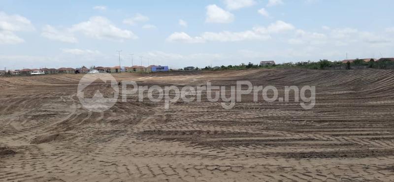 Land for sale Charles Bay Residences, Eko Akete By Lekki Epe Express Abijo Ajah Lagos - 0