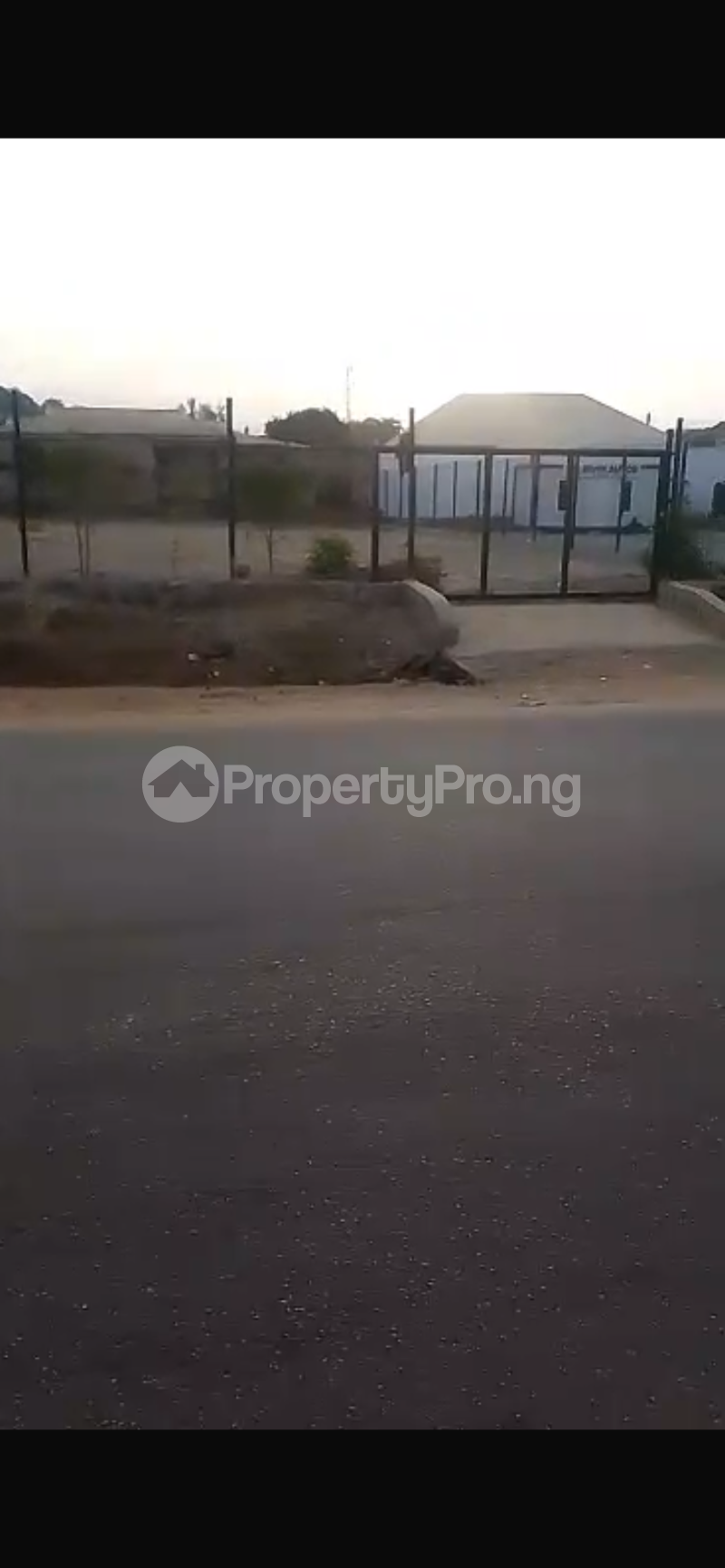 Land for rent By The Road Gwarinpa Abuja