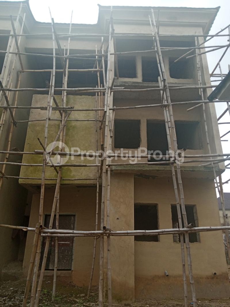 6 bedroom House for sale Behind Brekete Family Close To The Sherperd School, Kaura (Games Village) Abuja