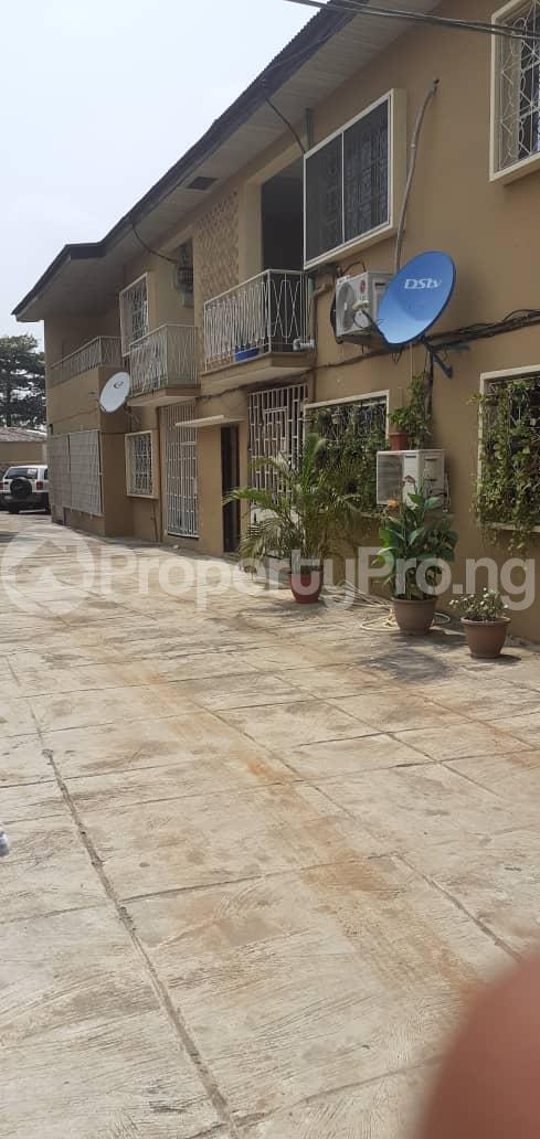 3 bedroom Flat / Apartment for rent Onigbogbo Maryland Lagos