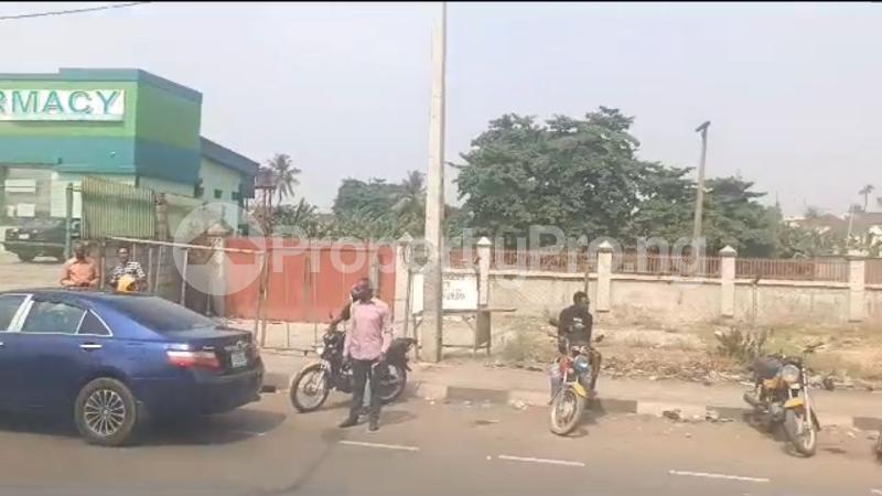 Land for sale Between Sao Filling Station And Vanguard Pharmacy, Ring Rd Ibadan Oyo