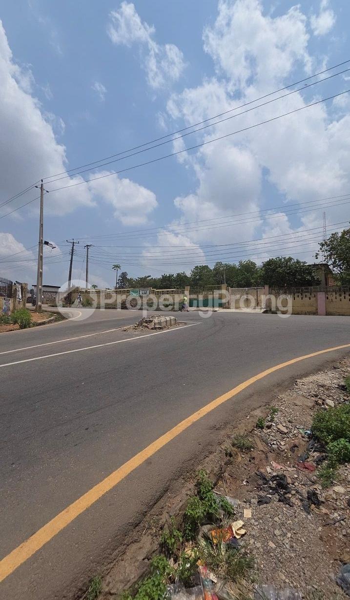 Land for sale Vetinary Mokola Adamasingba Ibadan Oyo