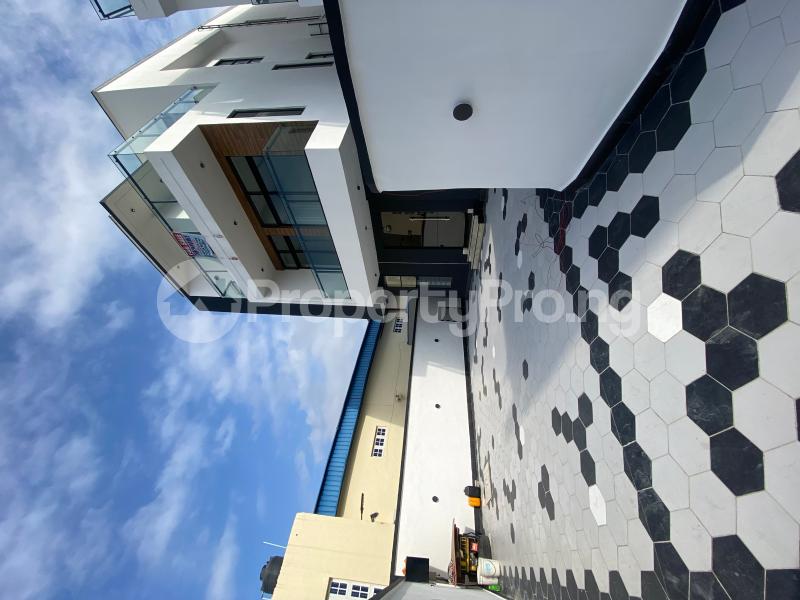 5 bedroom House for sale Private Estate,chevron Chevron Lekki Lagos