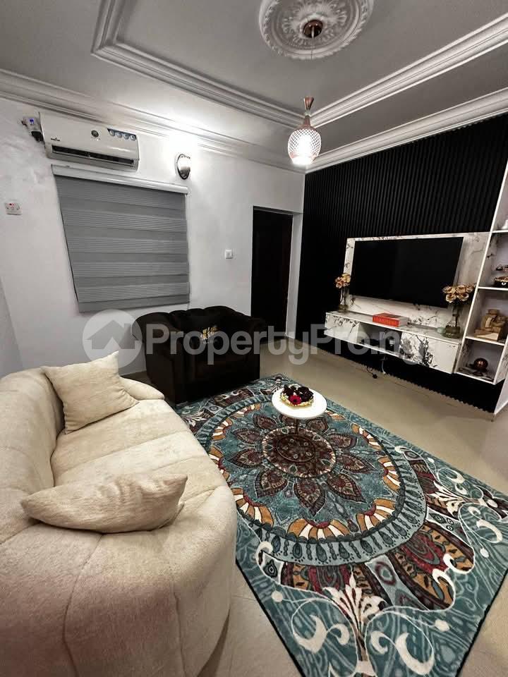 2 bedroom House for rent At Omorinre Johnson Street Lekki Phase 1 Lekki Lagos