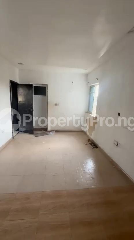 2 bedroom Flat / Apartment for rent Off Ajayi Street, Onike Yaba Onike Yaba Lagos - 0