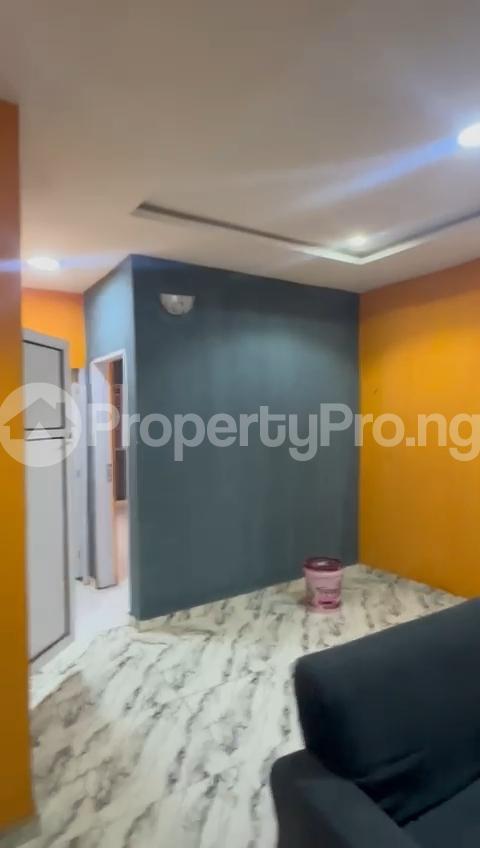 2 bedroom Flat / Apartment for rent Off Pedro Road, Shomolu, Lagos Shomolu Lagos