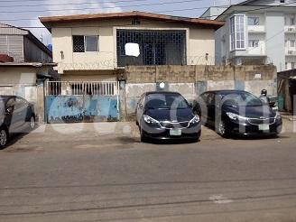 6 bedroom House for rent 5 Olusoji Idowu Street Off Association Avenue Bye pass Ilupeju Ilupeju Lagos