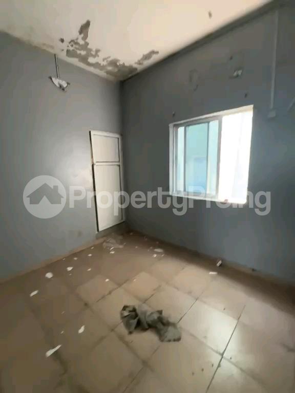 1 bedroom Flat / Apartment for rent Off Johnson Street Onike Yaba Lagos