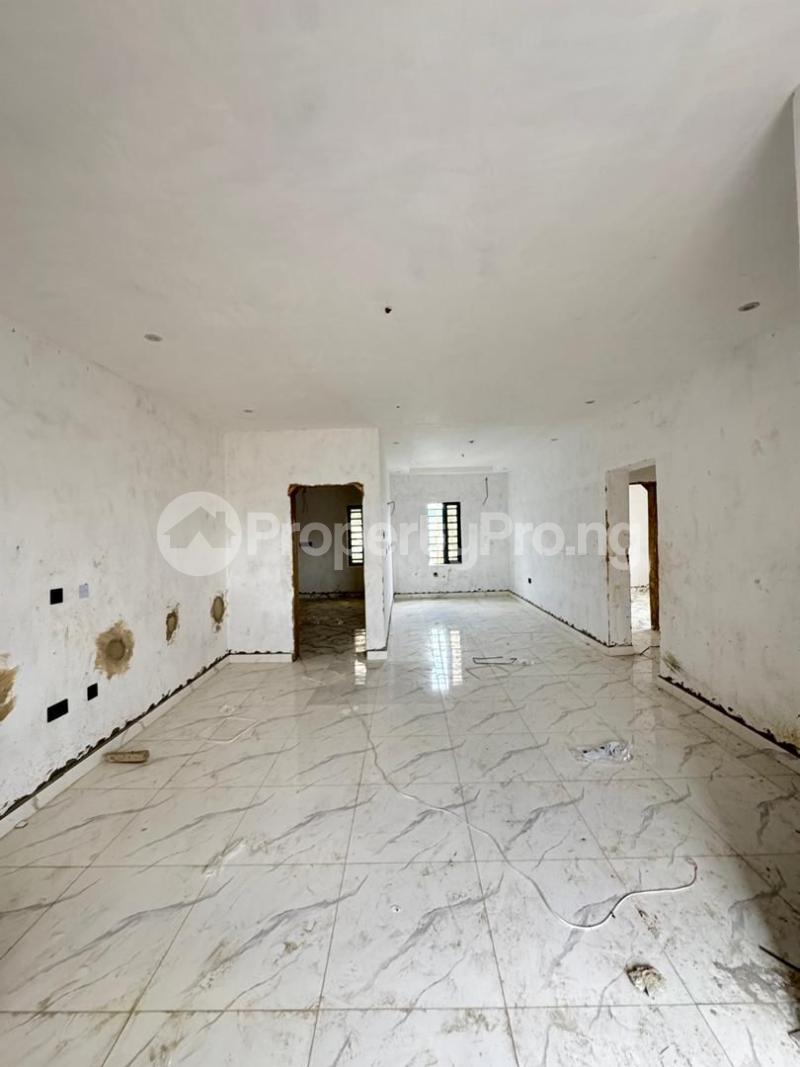 2 bedroom House for rent Fola Agoro Yaba Lagos