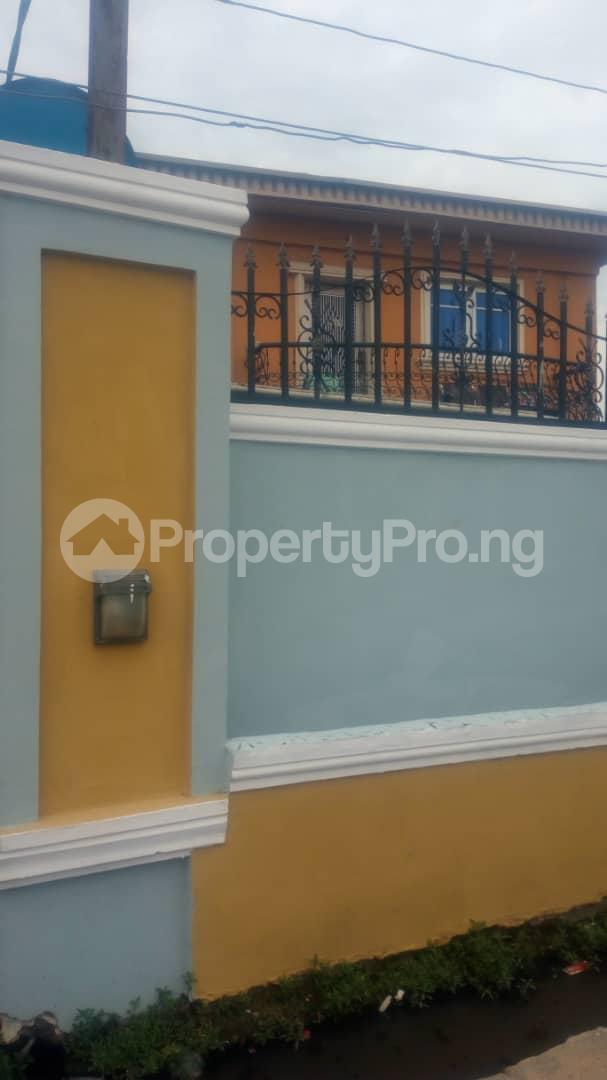 2 bedroom Flat / Apartment for rent Off Community Road, Akoka Very Close To Bariga , Akoka Yaba Lagos - 6