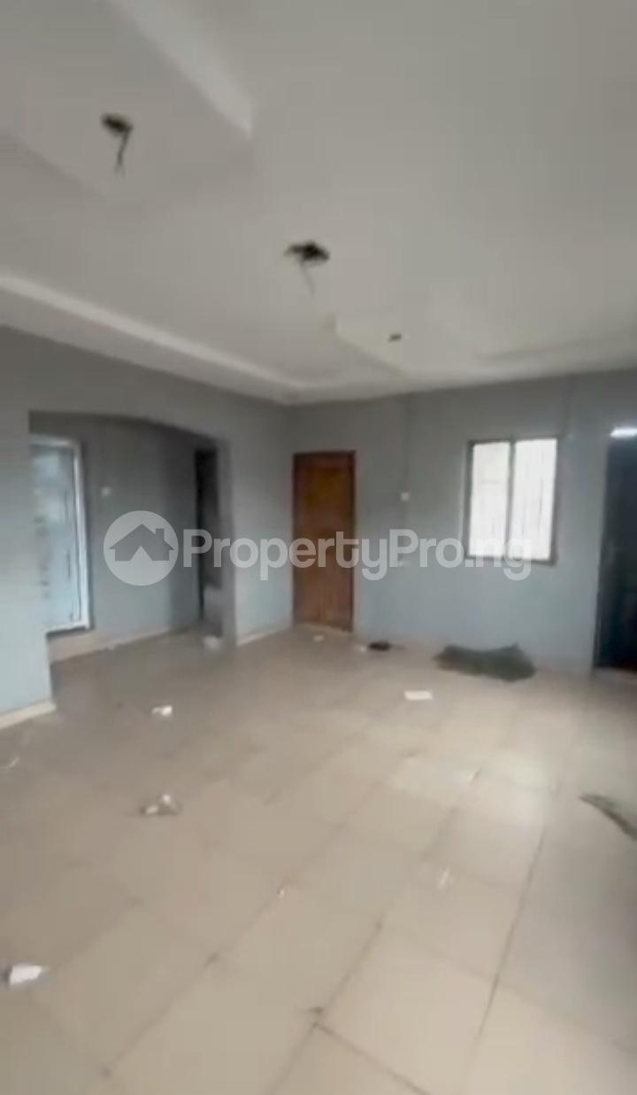 2 bedroom House for rent Off Ilaje Bariga Lagos