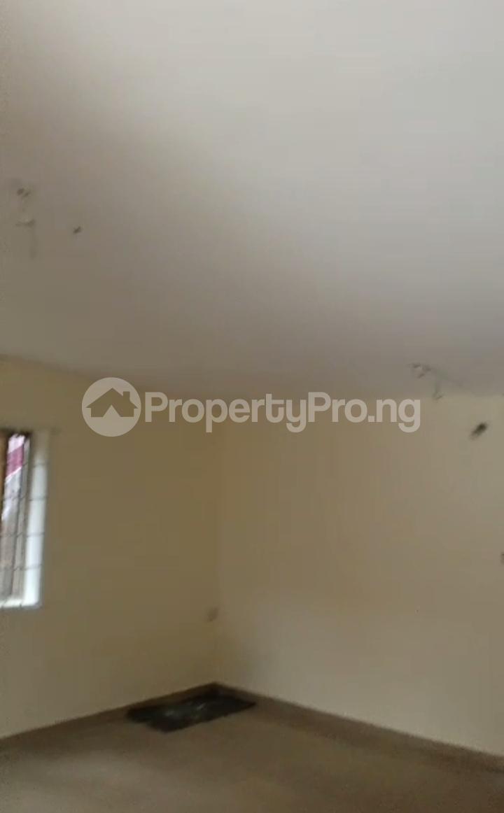 2 bedroom House for rent Off Oguntolu Road Shomolu Lagos - 2