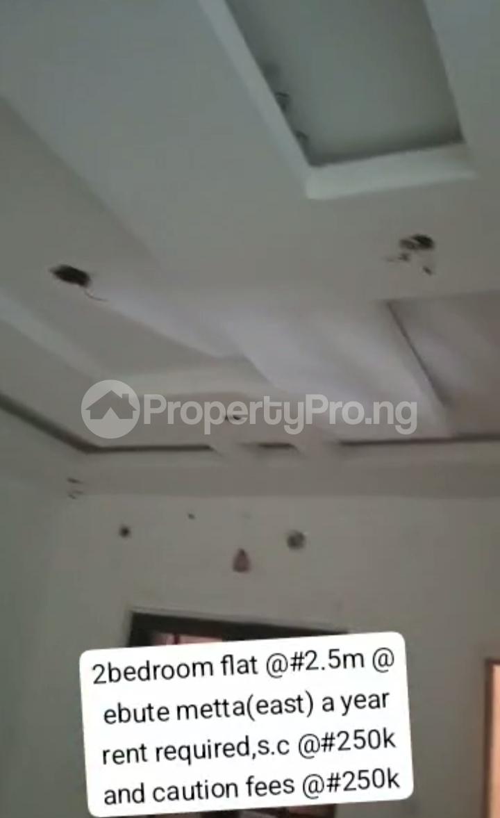 2 bedroom House for rent Adekunle Yaba Lagos