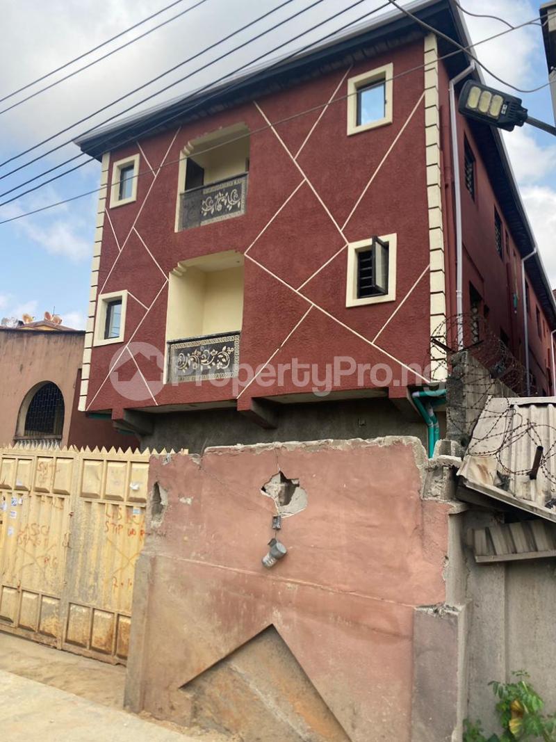2 bedroom House for rent Off Pedro Road Shomolu Lagos