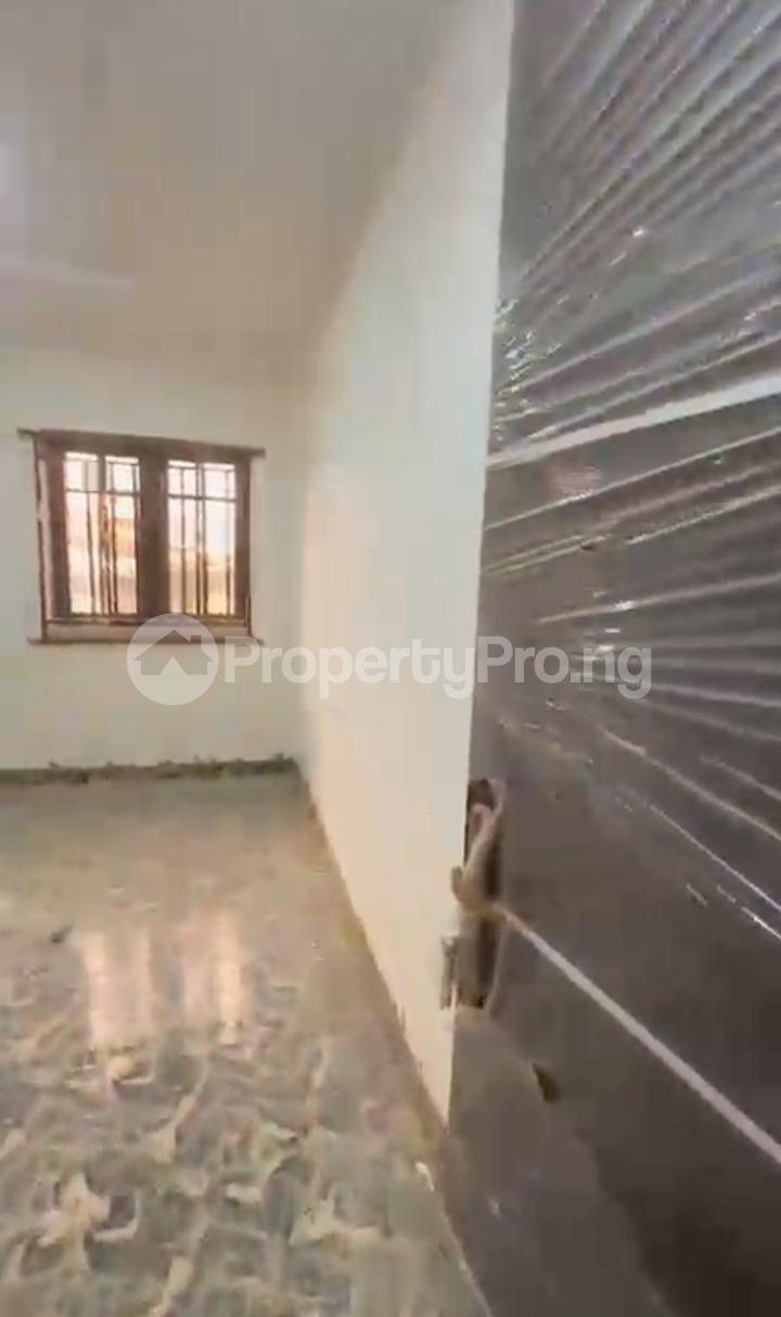 2 bedroom House for rent Off Pedro Road Shomolu Lagos