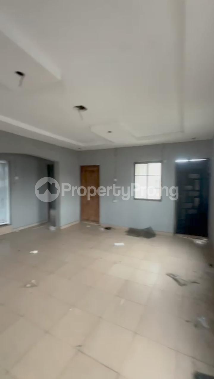 2 bedroom House for rent Off Ilaje Road Bariga Lagos