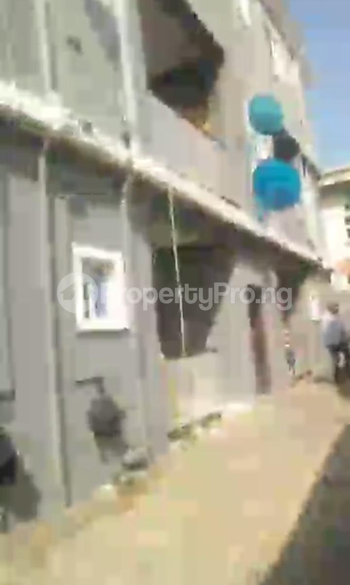 2 bedroom House for rent Fola Agoro Yaba Lagos