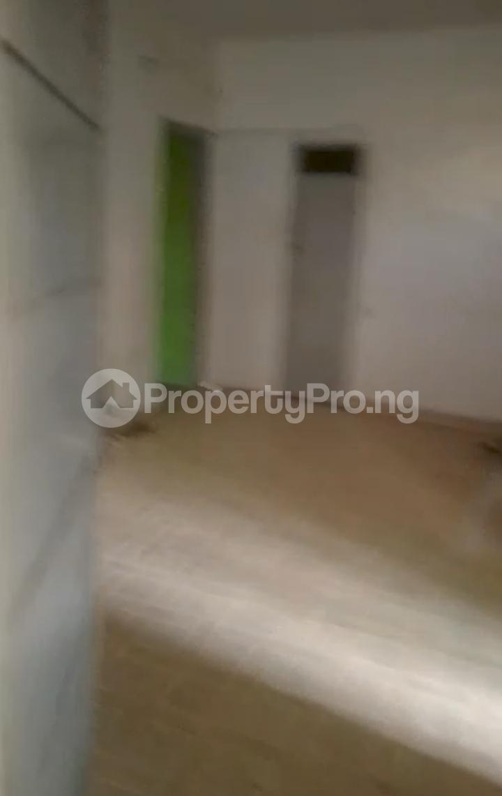 3 bedroom House for rent Obanikoro Shomolu Lagos