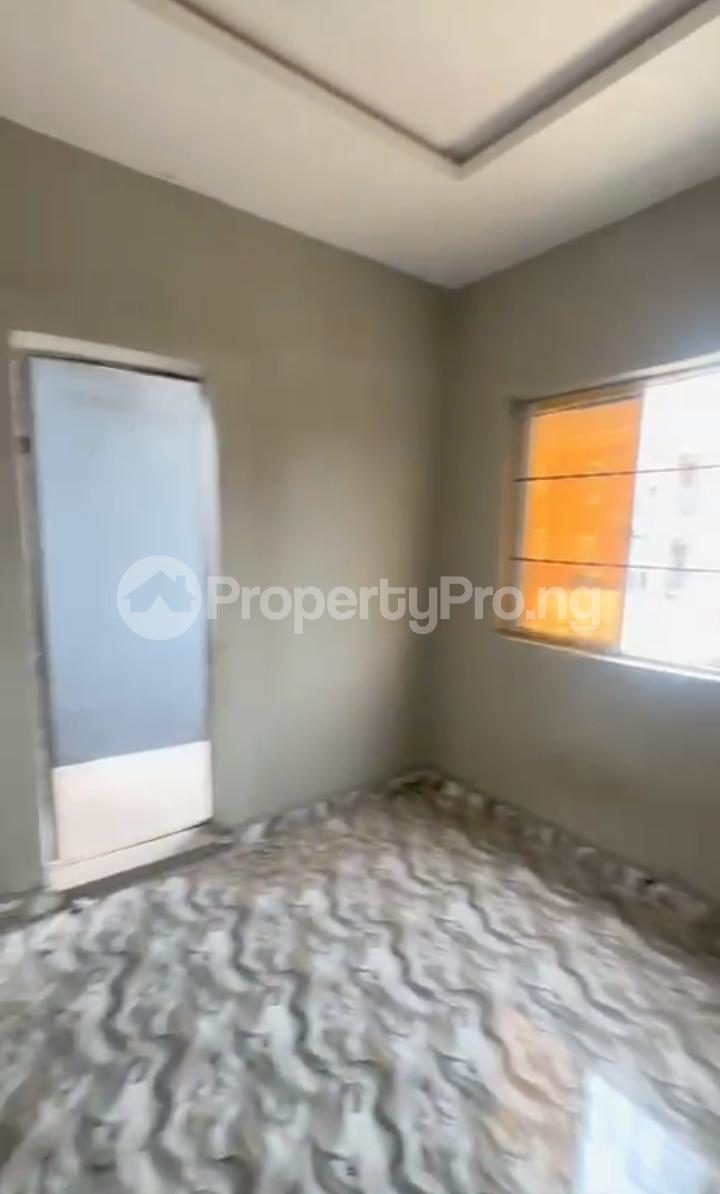 1 bedroom Flat / Apartment for rent Off Pedro Road Shomolu Lagos