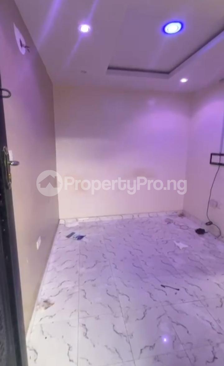 1 bedroom Flat / Apartment for rent Off Morocco Road Yaba Lagos