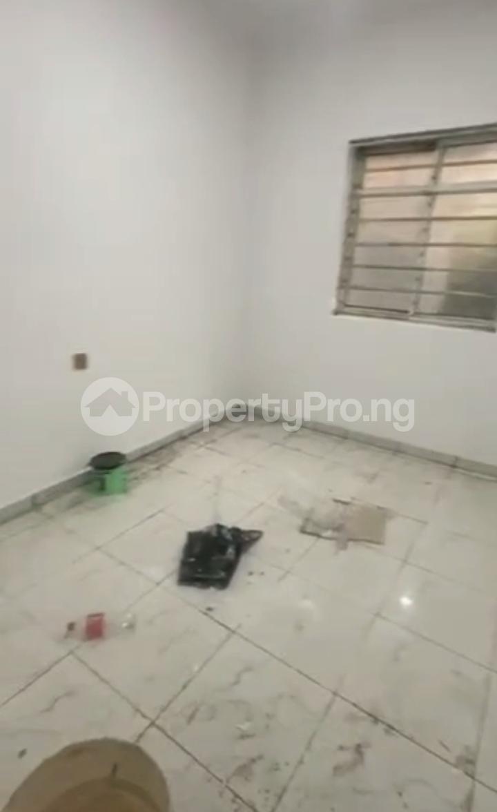 1 bedroom Flat / Apartment for rent Off Market Street Shomolu Lagos - 1