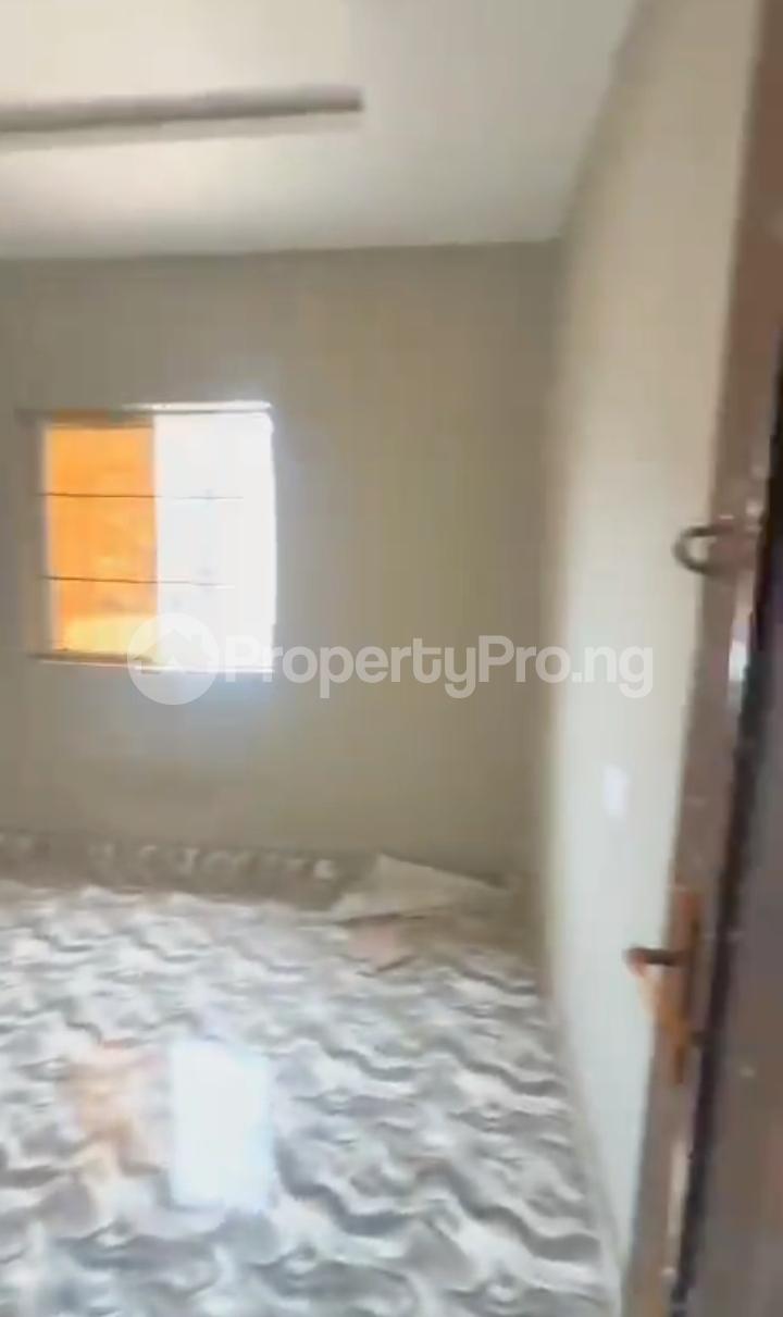 1 bedroom Flat / Apartment for rent Off Pedro Road Shomolu Lagos