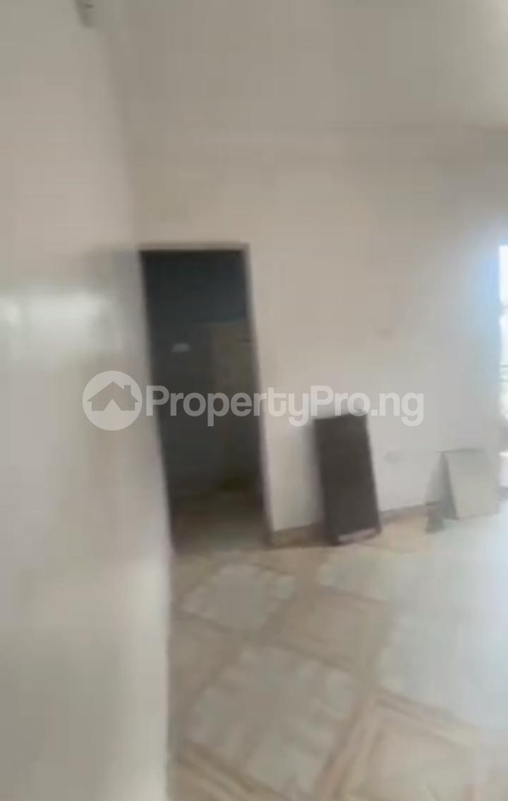 1 bedroom Flat / Apartment for rent Off Market Street Shomolu Lagos