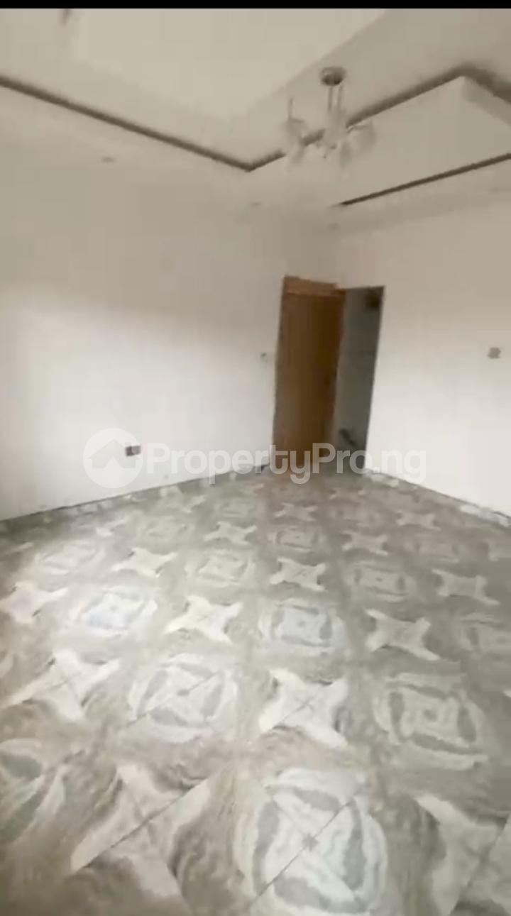 1 bedroom Flat / Apartment for rent Fadipe Shomolu Lagos