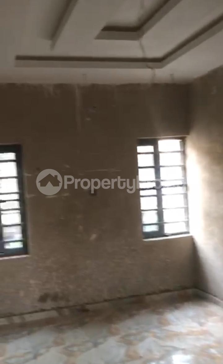 1 bedroom Flat / Apartment for rent Iwaya Yaba Lagos - 3