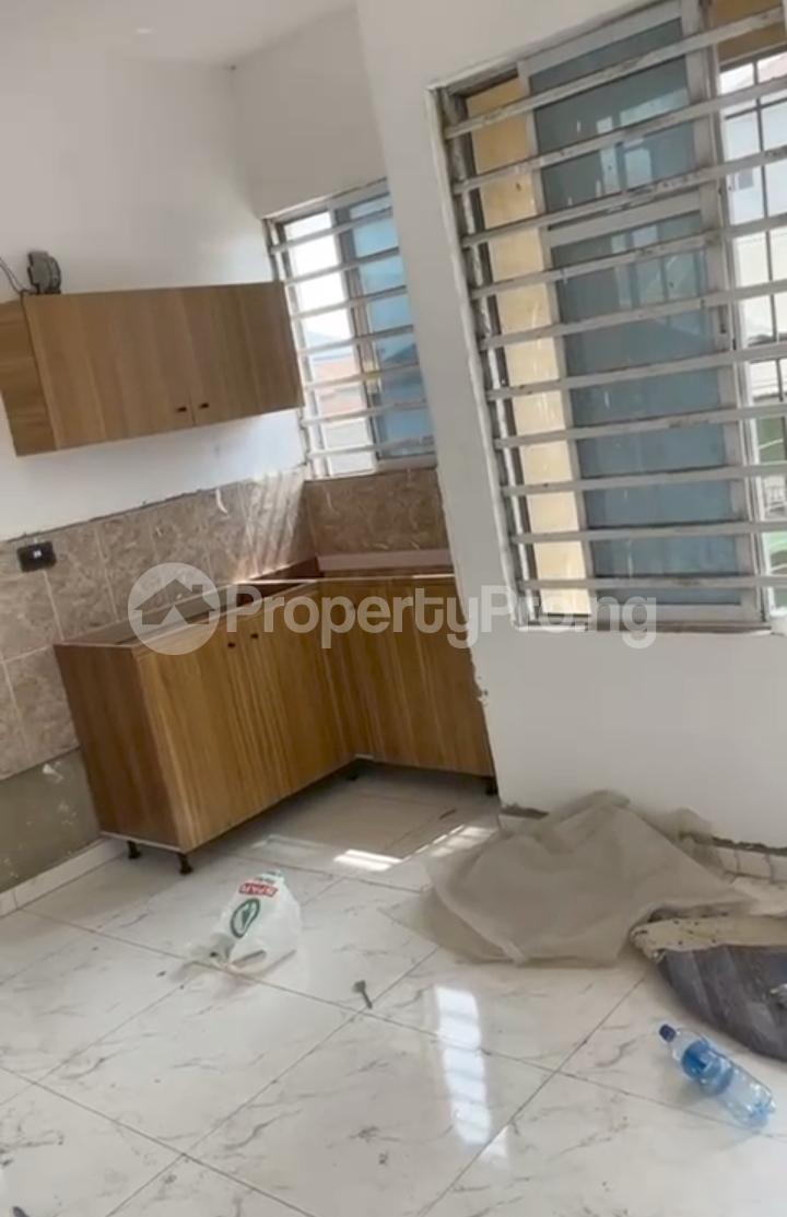 1 bedroom Flat / Apartment for rent Adekunle Yaba Lagos