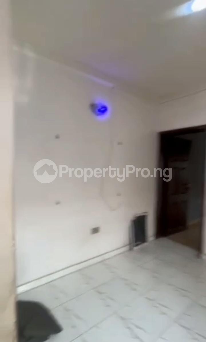 1 bedroom Flat / Apartment for rent Pedro Road Shomolu Lagos
