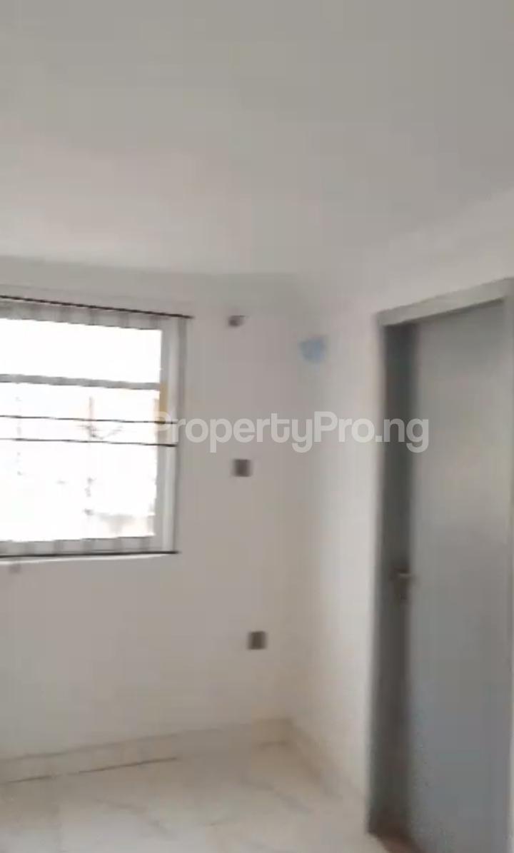 1 bedroom Flat / Apartment for rent Off Shipeolu Road Shomolu Lagos