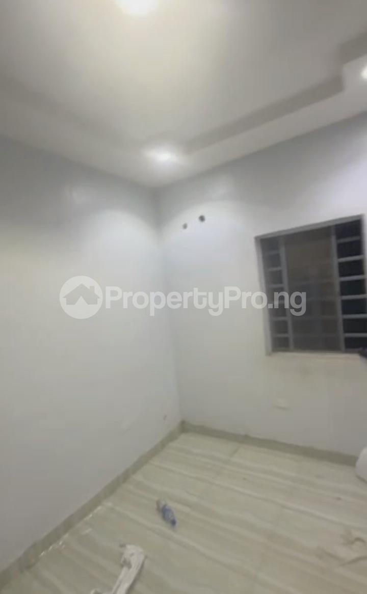 1 bedroom Flat / Apartment for rent Off Market Street Shomolu Lagos