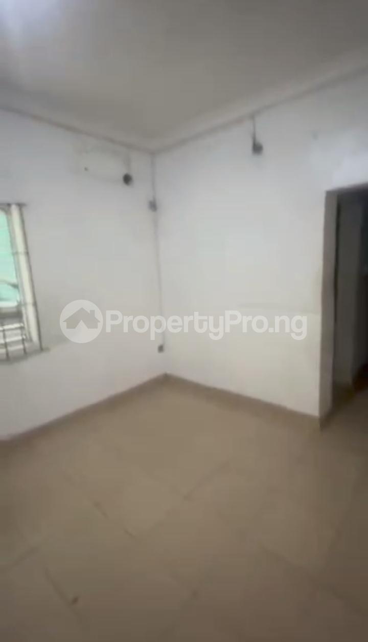1 bedroom Flat / Apartment for rent Off Oguntolu Road Shomolu Lagos