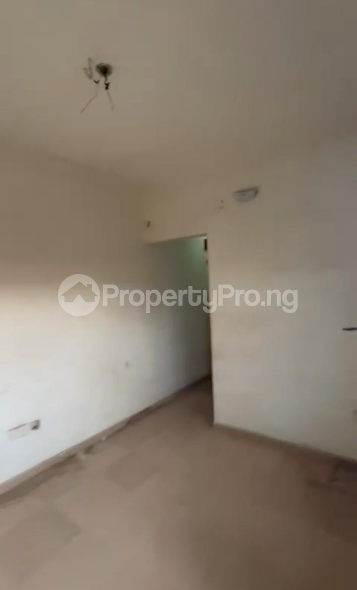 1 bedroom Flat / Apartment for rent Off Odunsi Road Bariga Lagos