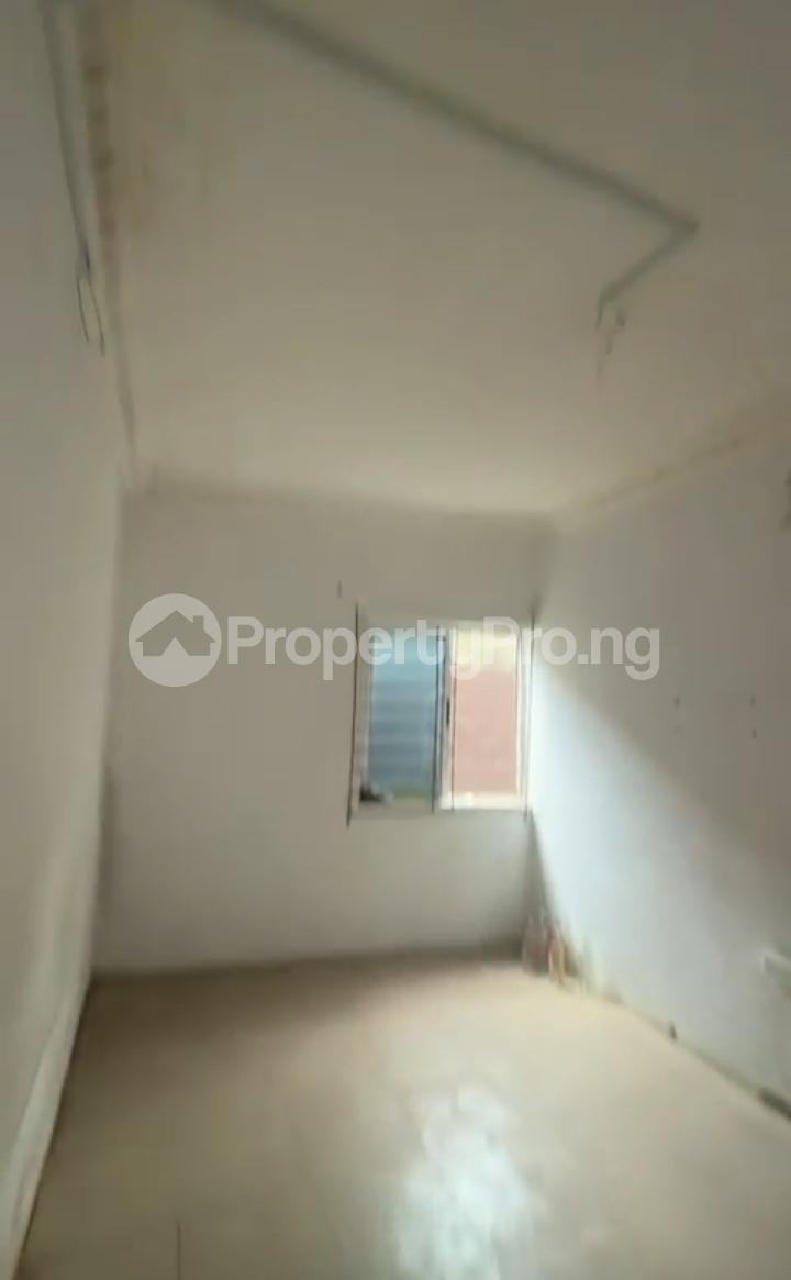 1 bedroom Flat / Apartment for rent Off Awoyokun Onipanu Shomolu Lagos