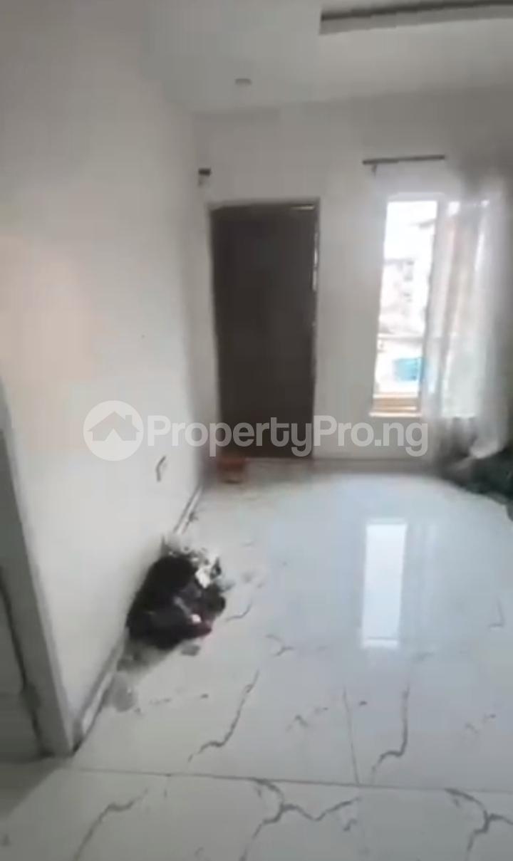 1 bedroom Flat / Apartment for rent Jibowu Yaba Lagos