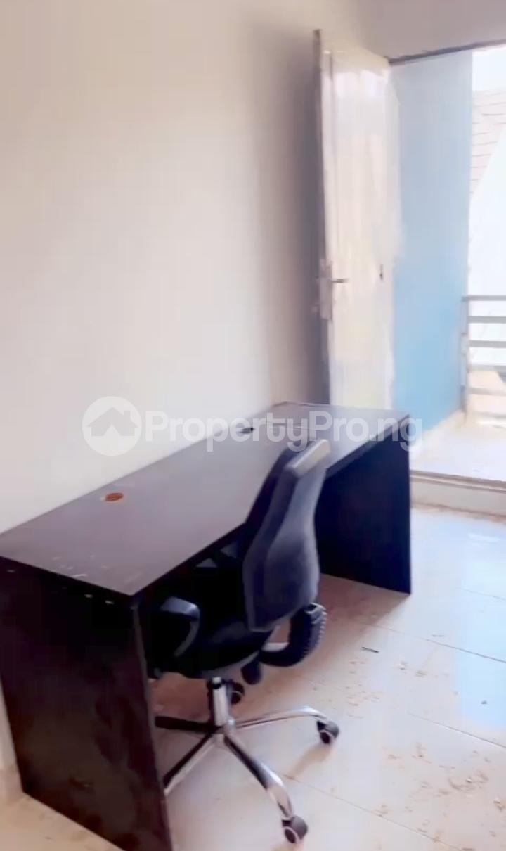 Commercial Property for rent Adekunle Yaba Lagos